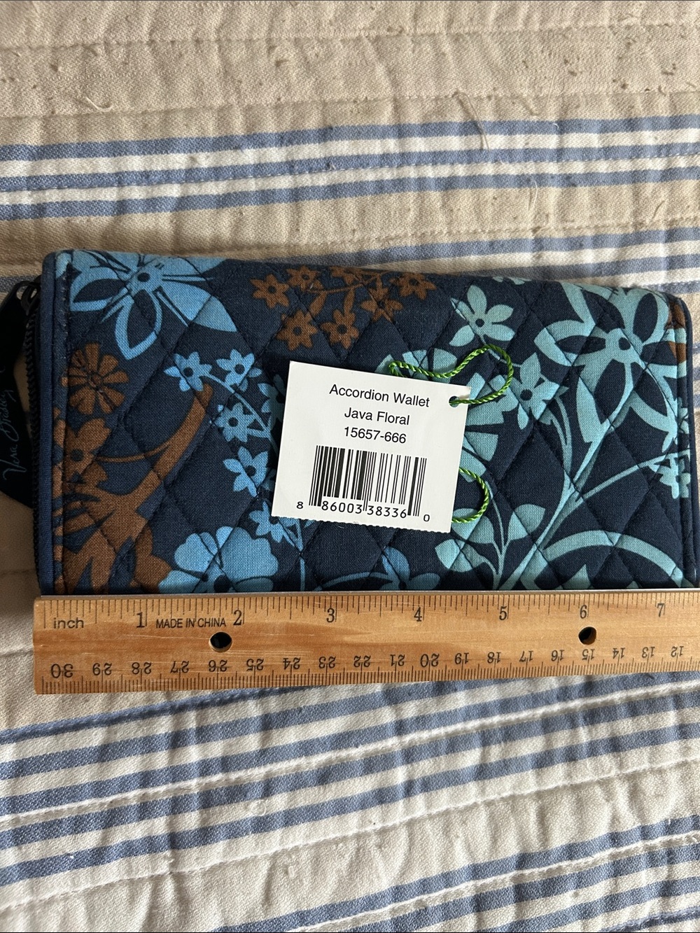 Vera Bradley Accordion Wallet in Java Floral, EUC